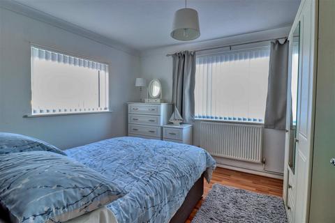 8 Clays Road, Walton On The Naze, CO14 8SA