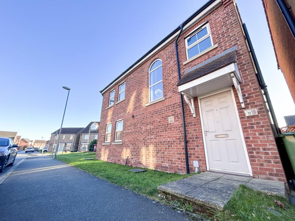 Stunning 3 Bedroom Semi Detached House in a popul