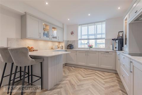29 Whitehead Close, Greenfield, Oldham, OL3 7PP