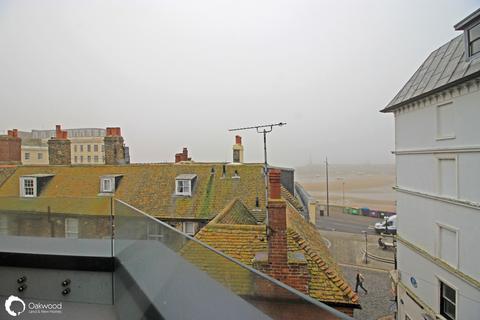 2 bedroom flat for sale, Old Town, Margate