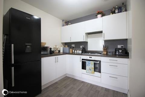 2 bedroom flat for sale - Castle Drive, Westwood Cross, Margate