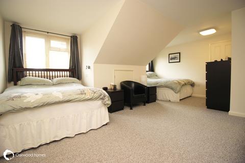 4 bedroom chalet for sale, St Mildreds Road, Margate