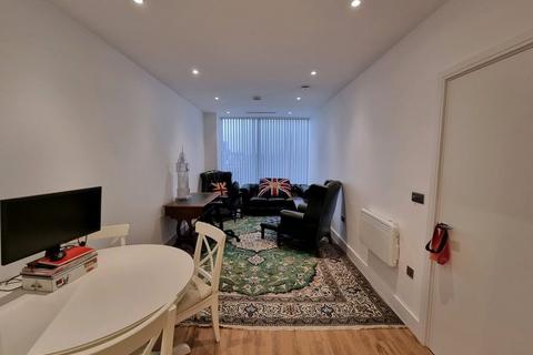 1 bedroom flat to rent, West Gate, London W5