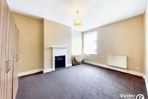 2 bedroom flat for sale, Station Road, Harrow, HA1