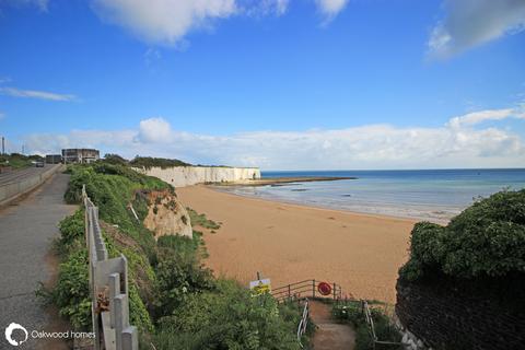 3 bedroom apartment for sale, Kingsgate, Broadstairs