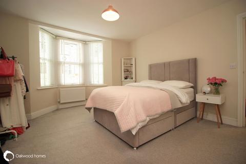 1 bedroom apartment for sale, West Cliff Road, Ramsgate