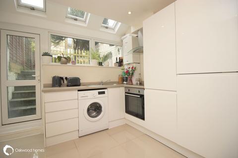 1 bedroom apartment for sale, West Cliff Road, Ramsgate