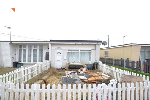 2 bedroom chalet for sale, Priory Close, Bel Air Chalet Estate, St. Osyth, Clacton-on-Sea
