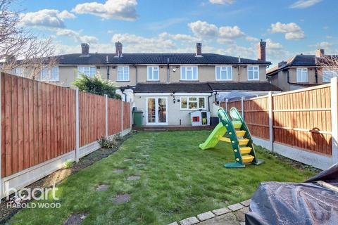 22 Firham Park Avenue, Romford, RM3 0SJ