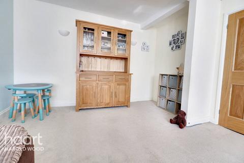 22 Firham Park Avenue, Romford, RM3 0SJ