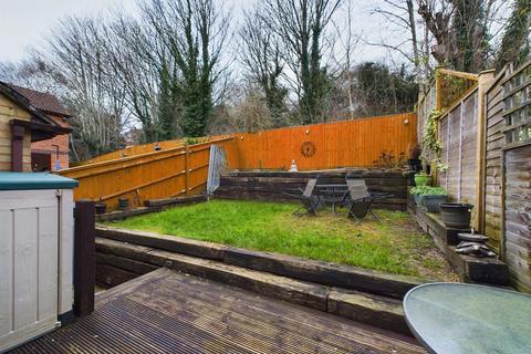 31 Cairnside, High Wycombe, HP13 7SB