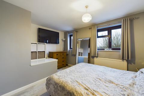 31 Cairnside, High Wycombe, HP13 7SB