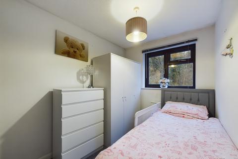 31 Cairnside, High Wycombe, HP13 7SB