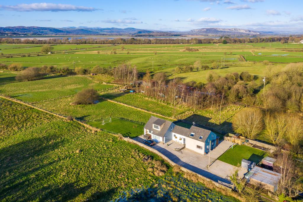 Glen Farrell, Carr Bank Road, Carr Bank, LA7 7LE 5 bed detached house