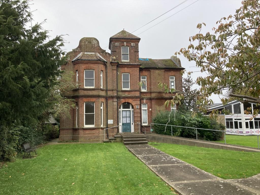 Victoria Road, Aldeburgh, Suffolk 3 bed property for sale £250,000