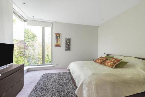 5 bedroom detached house to rent, West Heath Road, Hampstead NW3