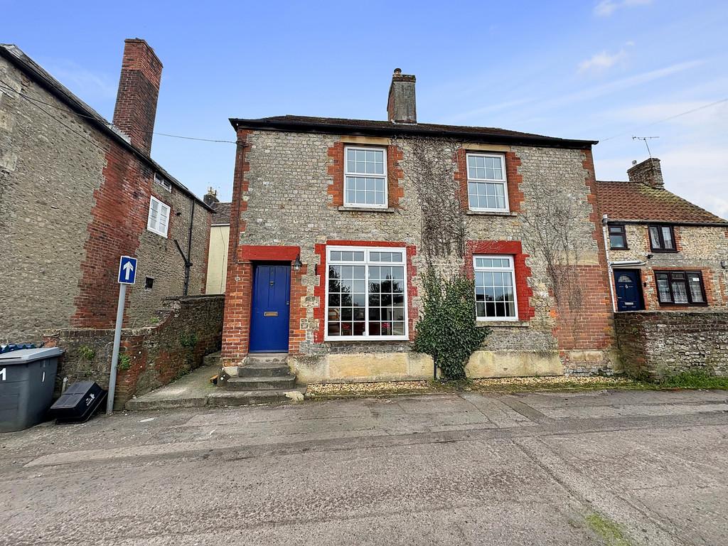 Chapel Street, Warminster 3 bed semidetached house for sale £300,000