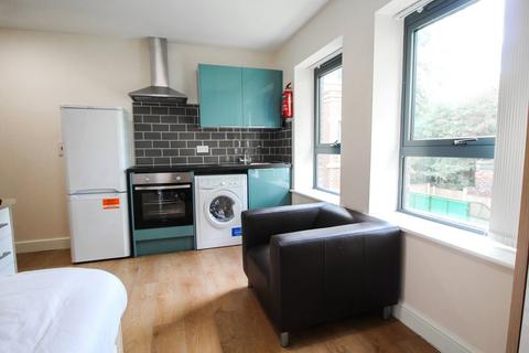 Apartment to rent, Lofthouse Place, Leeds, LS2 #480747