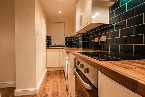 1 bedroom apartment to rent, Apt 1, Clarendon House, 20 Clarendon Road LS2