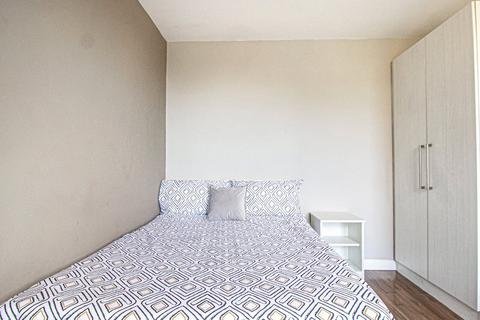 undefined, Apt 2, 215 Belle Vue Road, 215 Belle Vue Road LS3