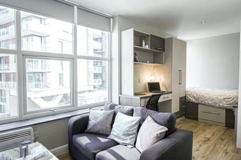 Studio to rent, Apt 29, Eagle House, Blackfriars Road M3
