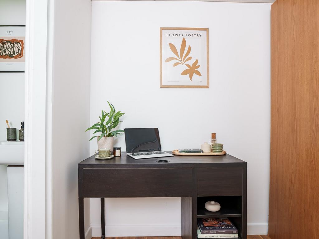 Apartment in Leeds, West Yorkshire - View 5