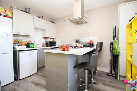 3 bedroom apartment for sale, May Road, Brighton