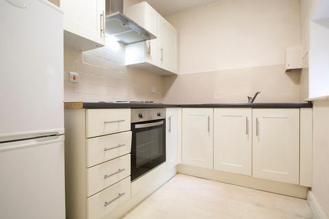 2 bedroom apartment to rent, Apt 4, 8 Springfield Mount, 8 Springfield Mount LS2