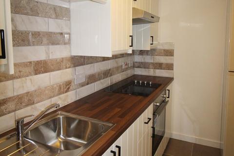 3 bedroom flat share to rent, Apt 1A, 19 Regent Park Terrace, Headingley LS6