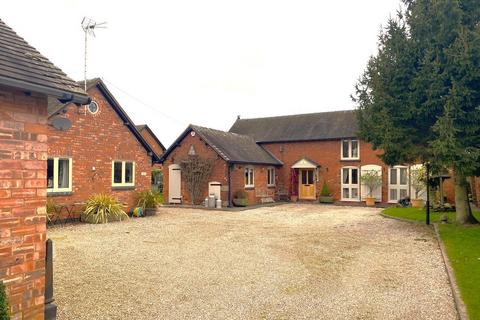 5 bedroom detached house for sale, Scropton Road, Hatton