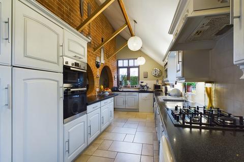 5 bedroom detached house for sale, Scropton Road, Hatton