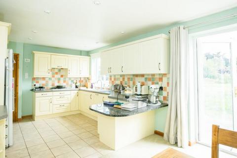 5 bedroom detached house for sale, Herisson Close, Pickering