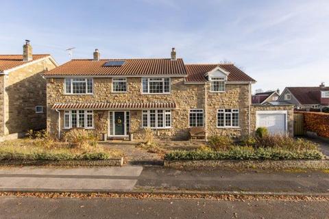 5 bedroom detached house for sale, Herisson Close, Pickering