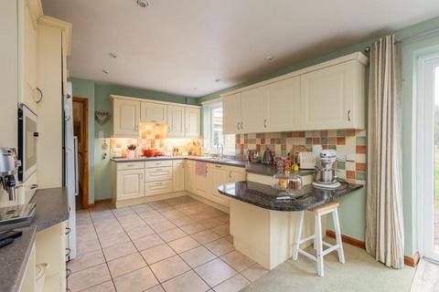 5 bedroom detached house for sale, Herisson Close, Pickering