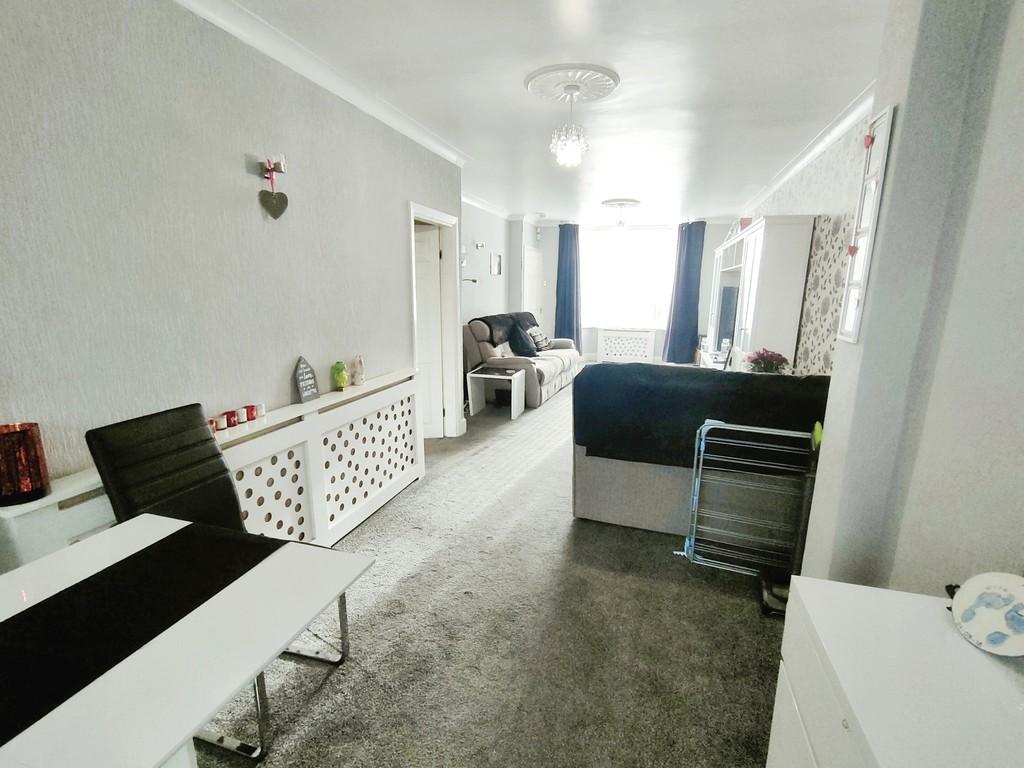 Cooks Lane, Birmingham B37 4 bed semidetached house for sale £325,000