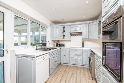 3 Beach Court, Great Wakering, Southend-on-sea, SS3 0DS