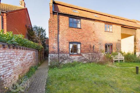 3 bedroom semi-detached house for sale, Garden Court, Loddon, Norwich