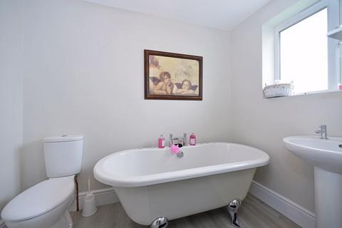 41 Clappers Meadow, Alfold, Cranleigh, GU6 8HJ