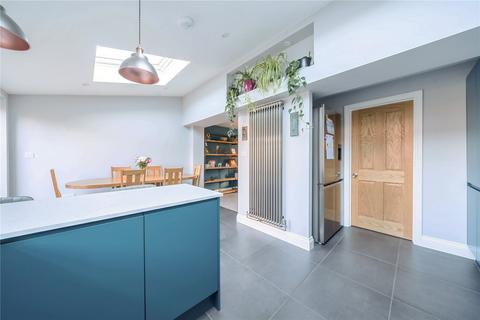 48 Langmead Road, Crewkerne, TA18 8DX