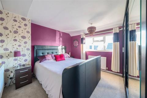 48 Langmead Road, Crewkerne, TA18 8DX