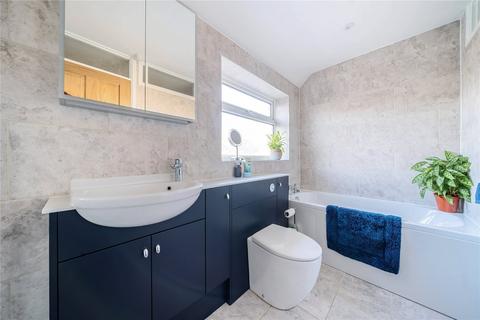 48 Langmead Road, Crewkerne, TA18 8DX
