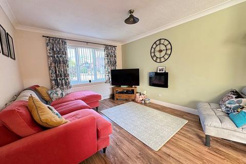 3 bedroom semi-detached house for sale, Rawnsley Drive, Kenilworth