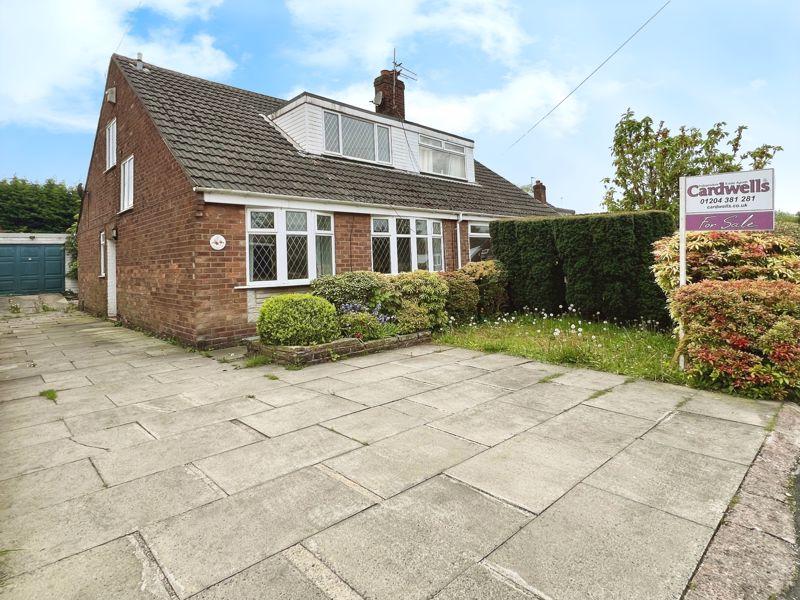 Lincoln Avenue, Little Lever 3 bed semidetached house for sale £215,000