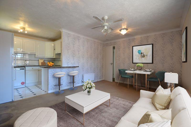 Capel Road, Sittingbourne ME10 2 bed for sale £180,000
