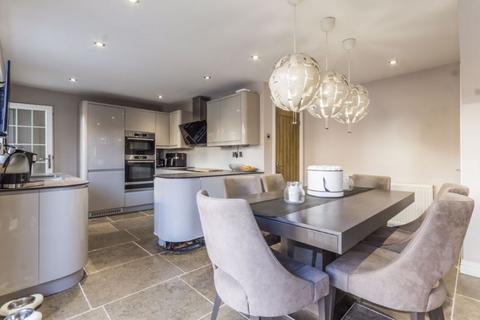7 Duffryn Close, Penpedairheol, Hengoed, CF82 8DN