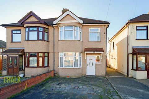 3 Anstead Drive, Rainham, RM13 7QS