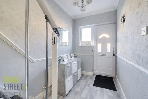 3 Anstead Drive, Rainham, RM13 7QS