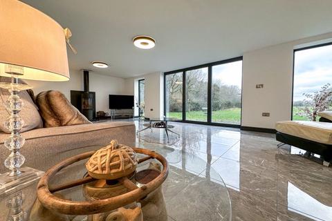 3 bedroom barn conversion for sale, Lamberts Lane, Congleton