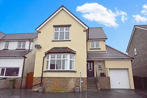 22 Retallick Meadows, St Austell, PL25 3BX