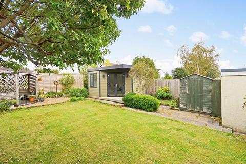 99 Beach Road, Carlyon Bay, St Austell, PL25 3SB